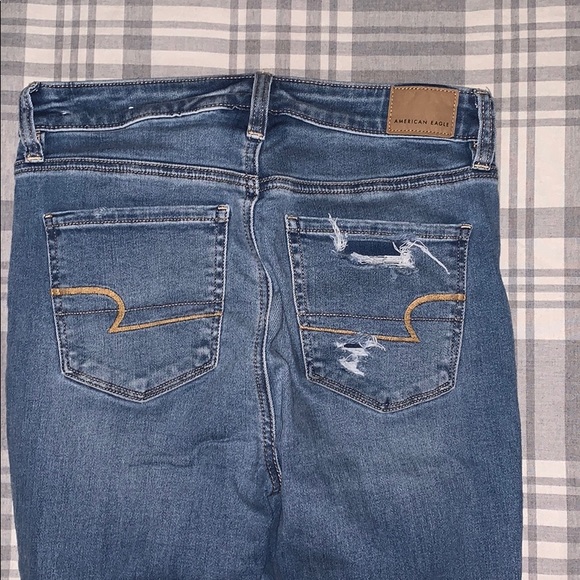 Distressed Super Hi-Rise Jegging - Picture 6 of 6